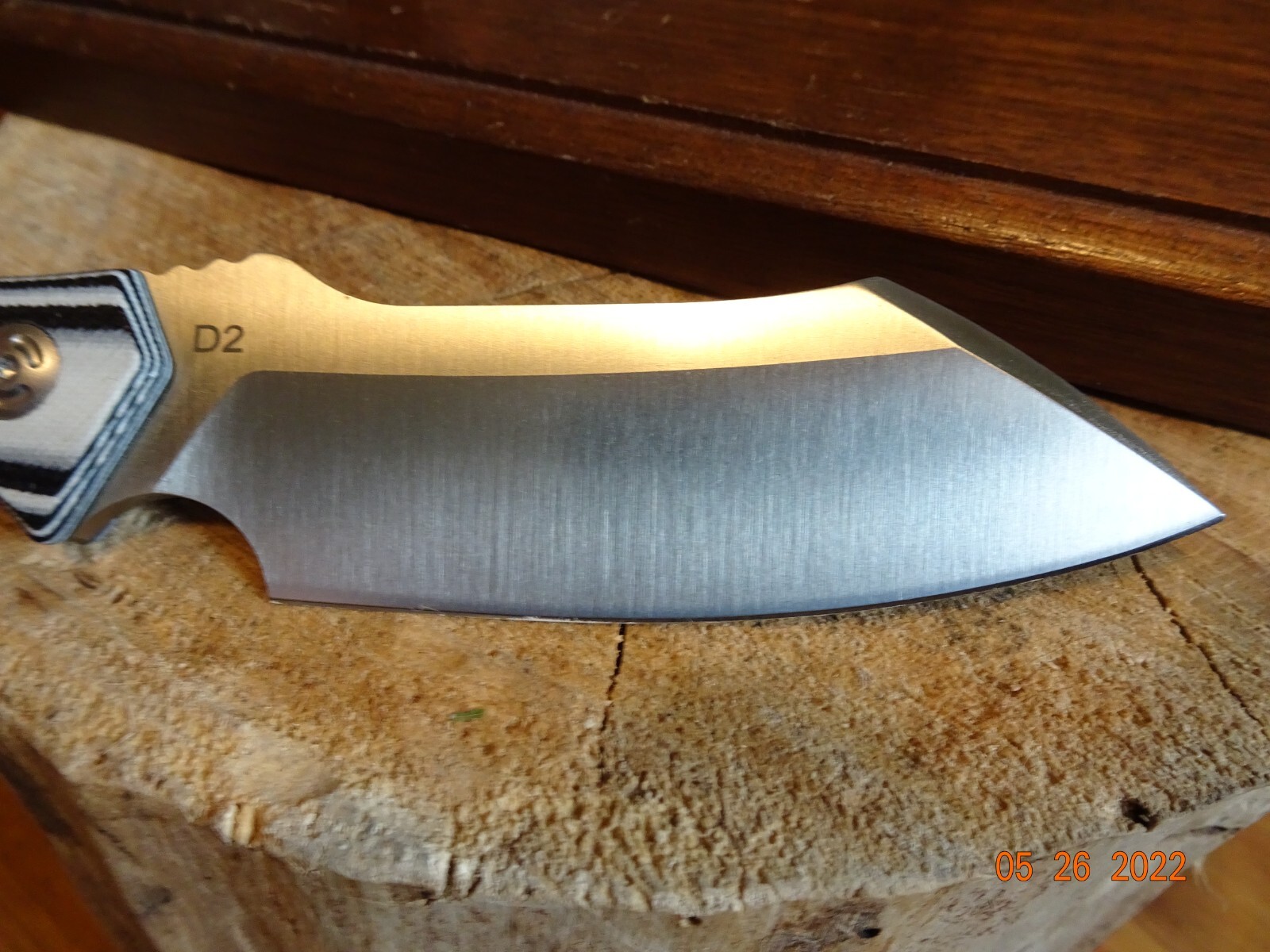 8.5″ SLING BLADE BLACK & WHITE G-10 HANDLE D2 BLADE A FANTASTIC FIXED BLADE SHE
