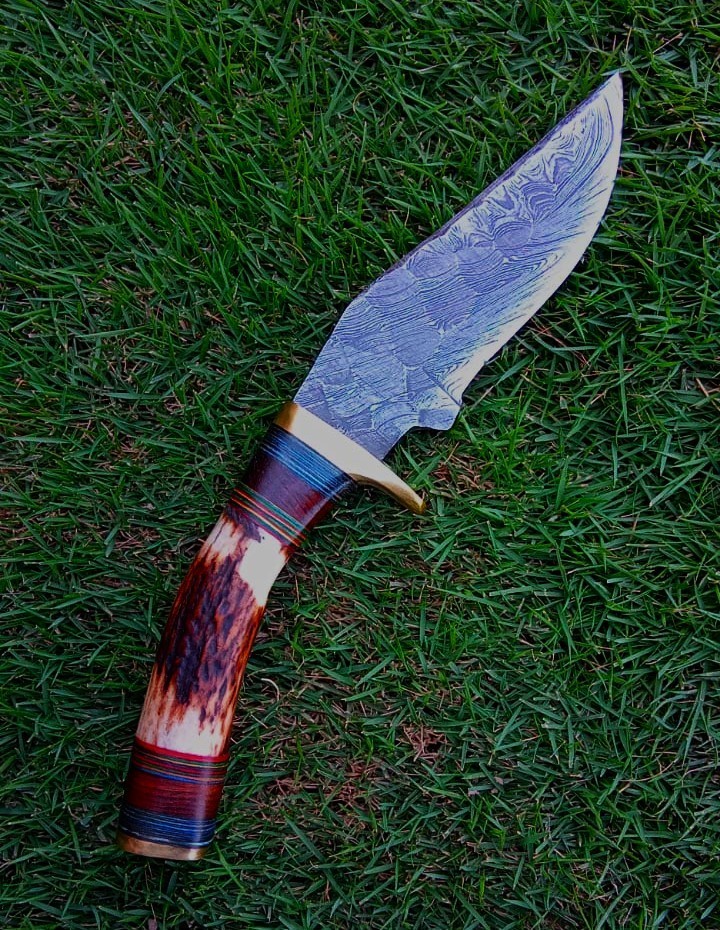 Handmade Damascus Steel Hunting Skinner Knife Stag Antler Handle With Sheath