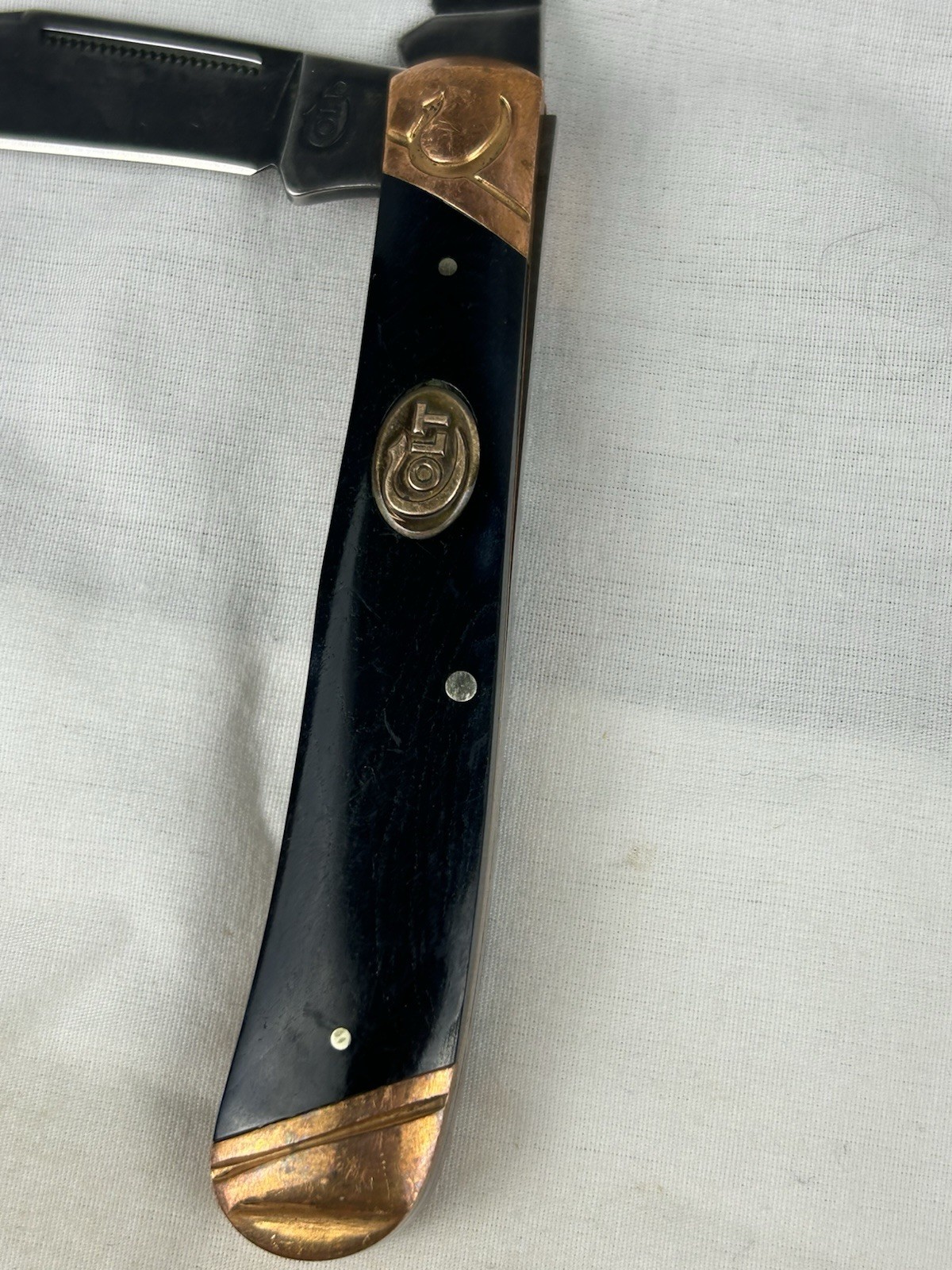 COLT CT661 COPPER BOLSTER TRAPPER POCKET KNIFE 2 FOLDING BLADES BLACK HANDLES