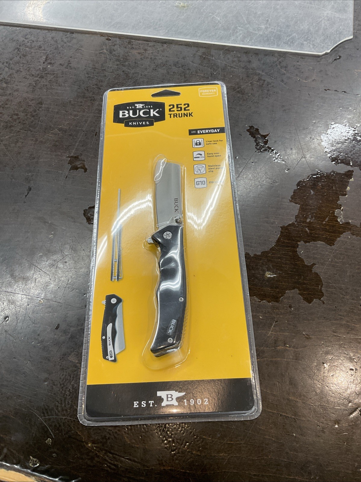 Buck Knives 252 TRUNK: 2-7/8″ Cleaver Blade, Foldable Design w/Clip #0252BKS-C