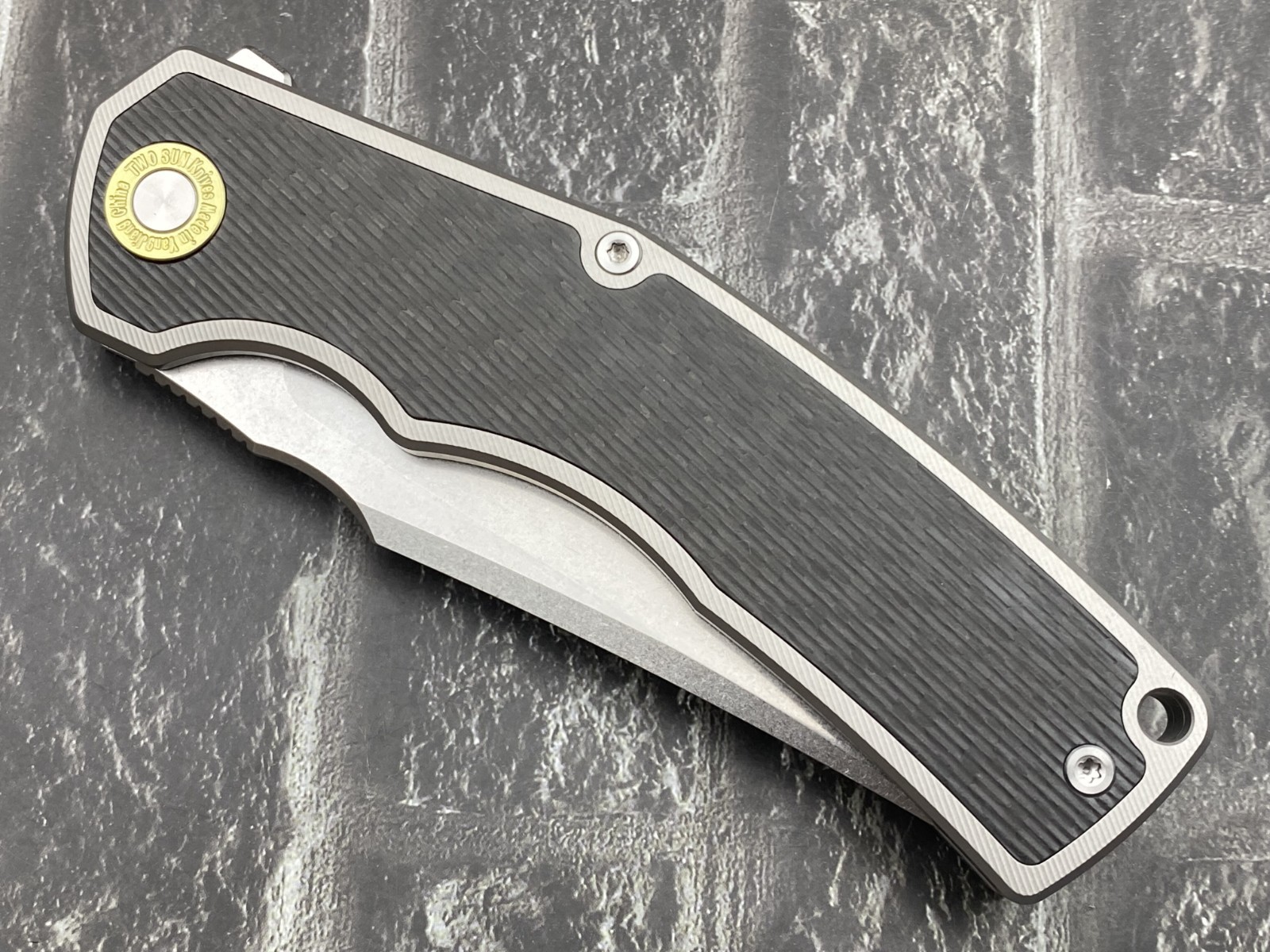 Twosun TS491-14C28N-Black Folding Knife Titanium/Carbon FiberHandle Pocket knife