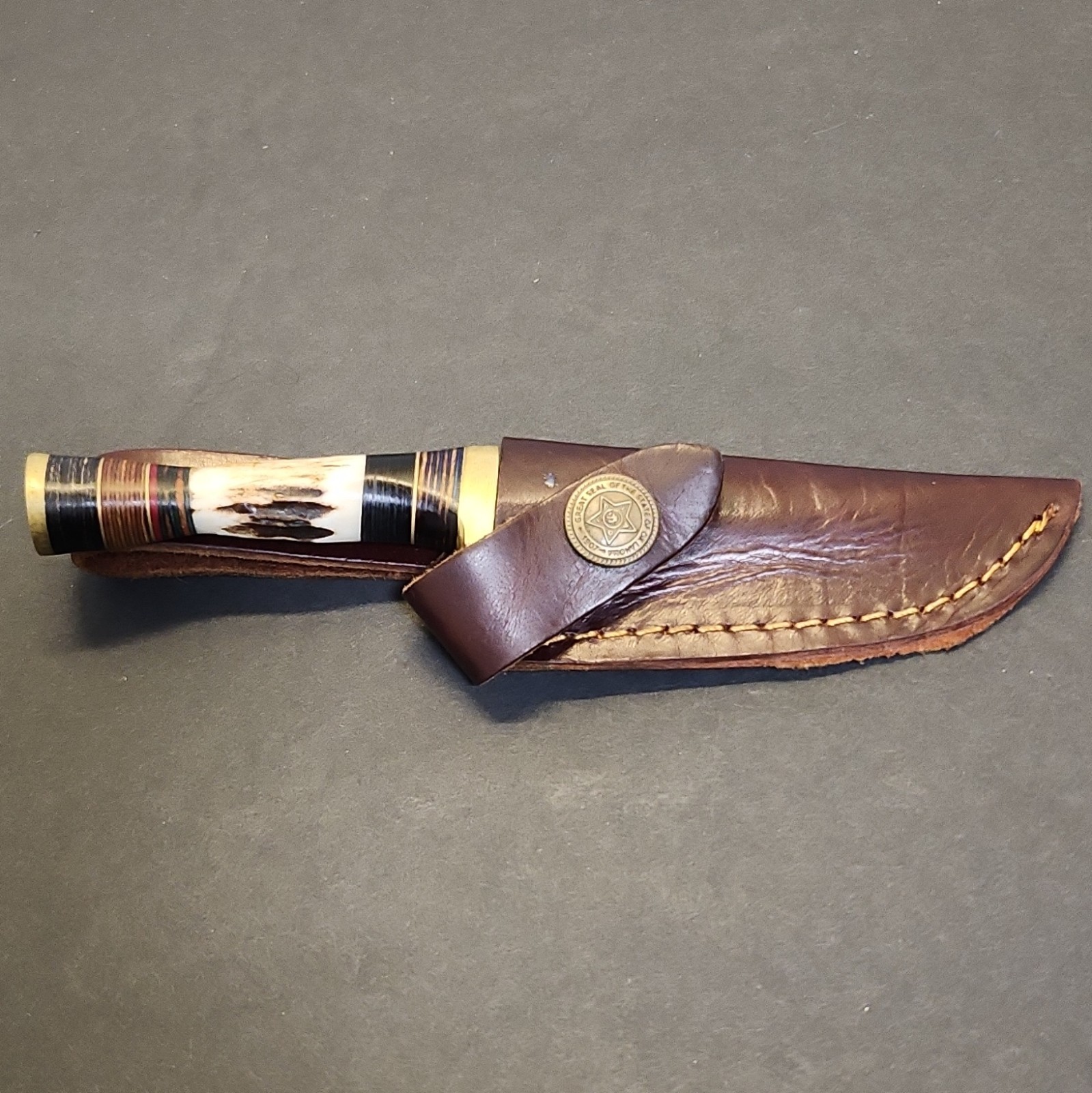Damascus Steel Fixed Blade Hunting Knife 3.75in Straight Edge w/ Leather Sheath