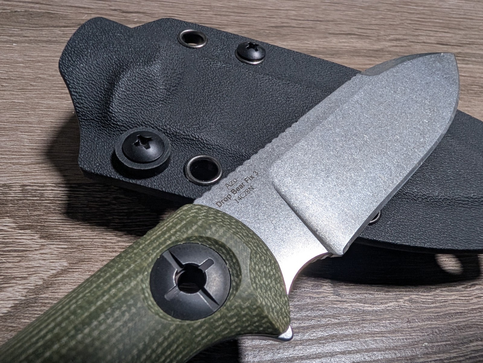 Kizer Drop Bear Fixed 3 14c28n Blade Green Micarta Handle