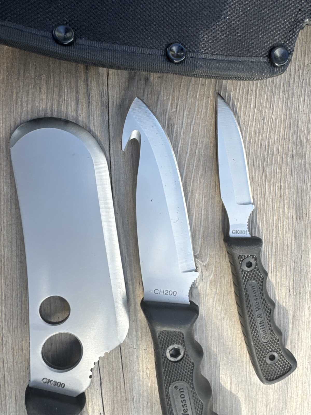 Smith & Wesson CAMP Camping Hunting Knife Set Bullseye 3 PIECE COMBO