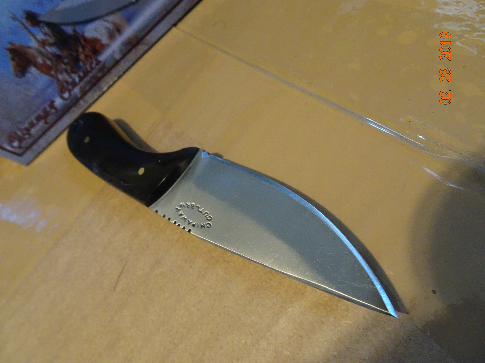 CHIPAWAY,- CHIPAWAY CLASSICS SERIES 5.75″ O.A. FIXED BLADE KNIFE BUFFALO HORN HA