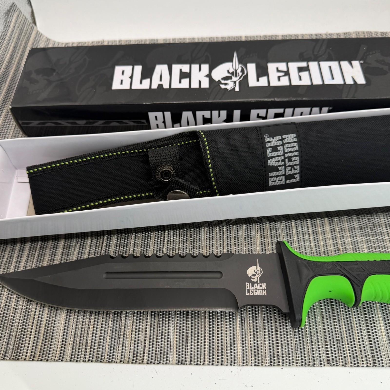 Black Legion Marine Commando II 12in Fixed Blade Knife 7in Sawback Green BV475