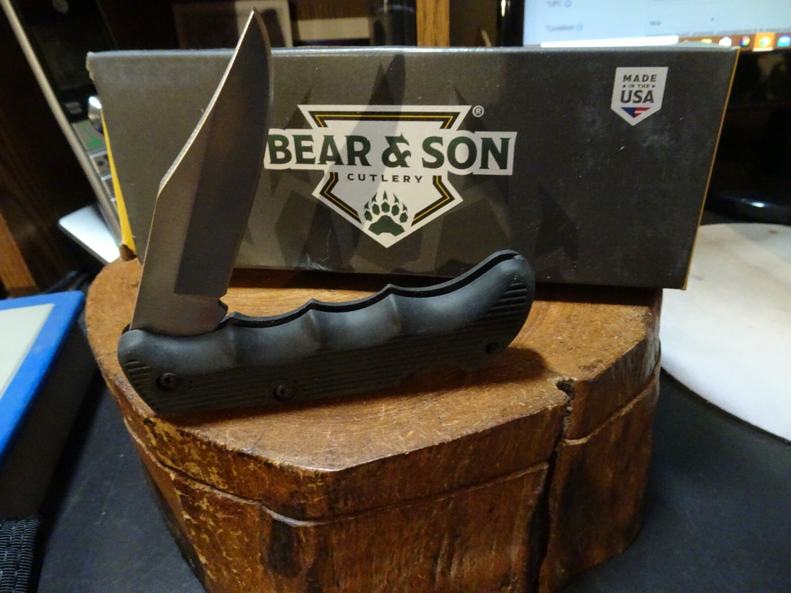 BEAR & SONS 4″ CLOSED 3″ STAINLESS CLIP POINT BLADE LOCKING BLACK RUBBER HANDLE