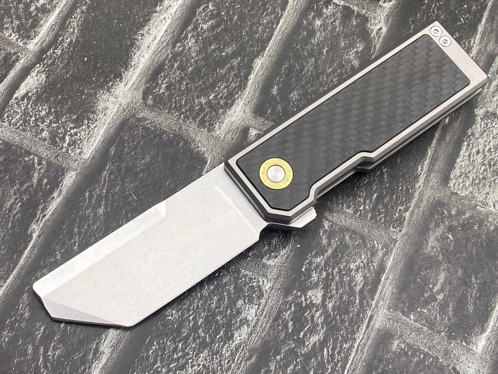 TwoSun TS529-14C28N-CF Folding Knife 14C28N Blade Titanium/CF Handle PocketKnife