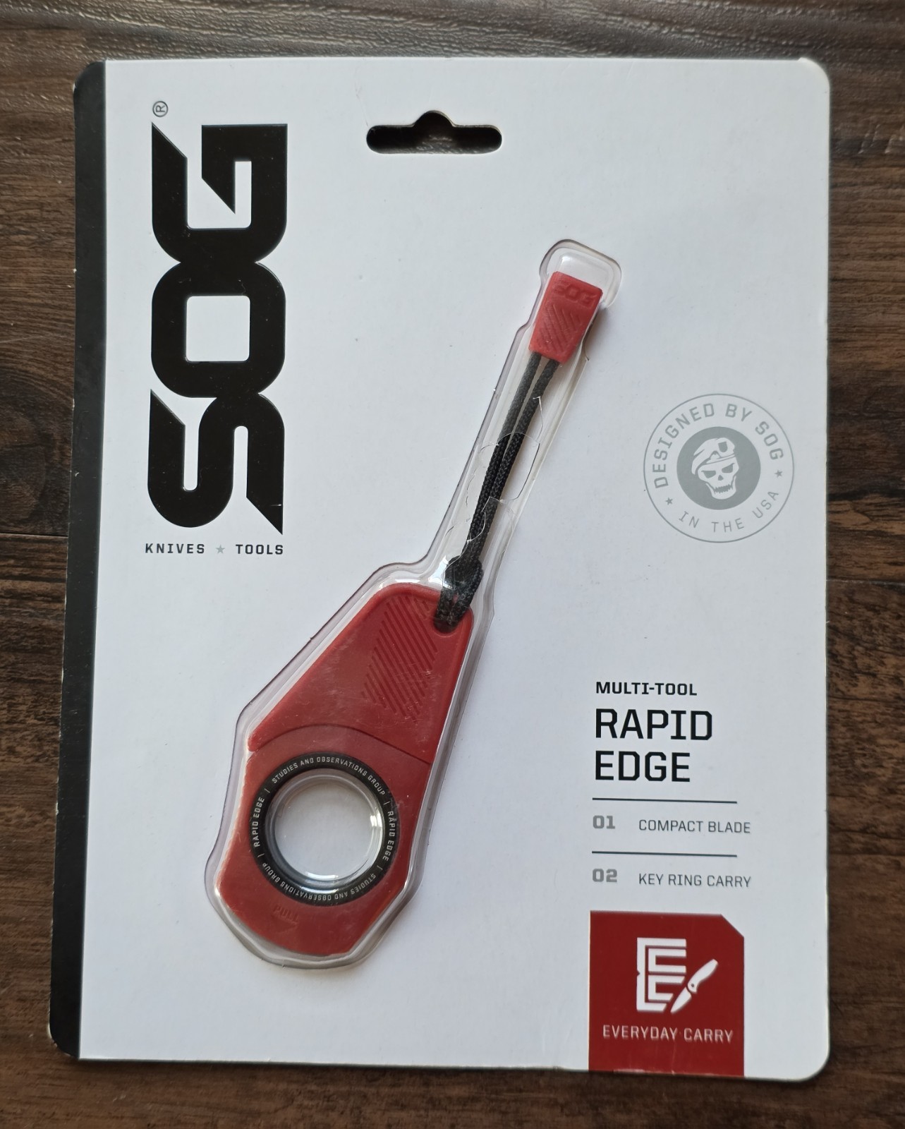 SOG Rapid Edge Rescue Neck Knife Concrete Dust, Red – 18-30-01-43