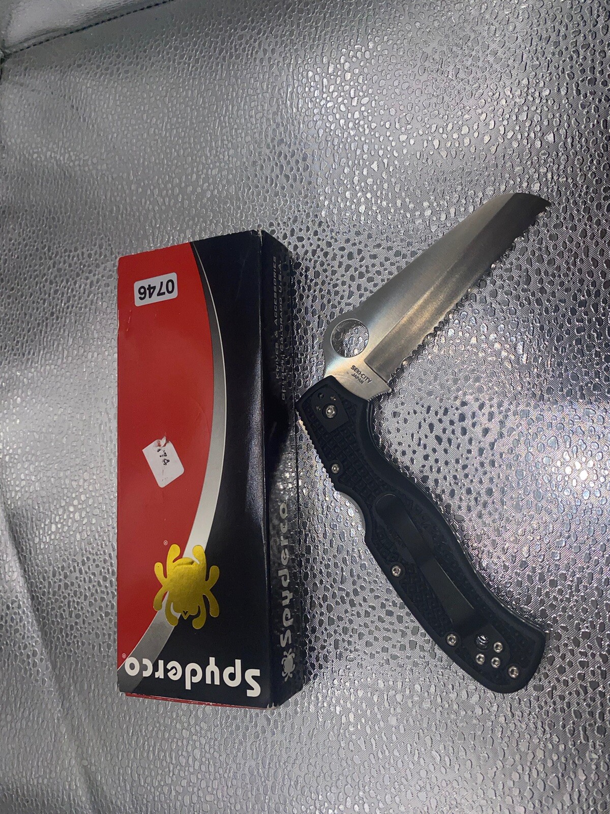 Spyderco C14SBK3 Rescue VG10 Serrated Blade Black FRN Handles Folding Knife NEW