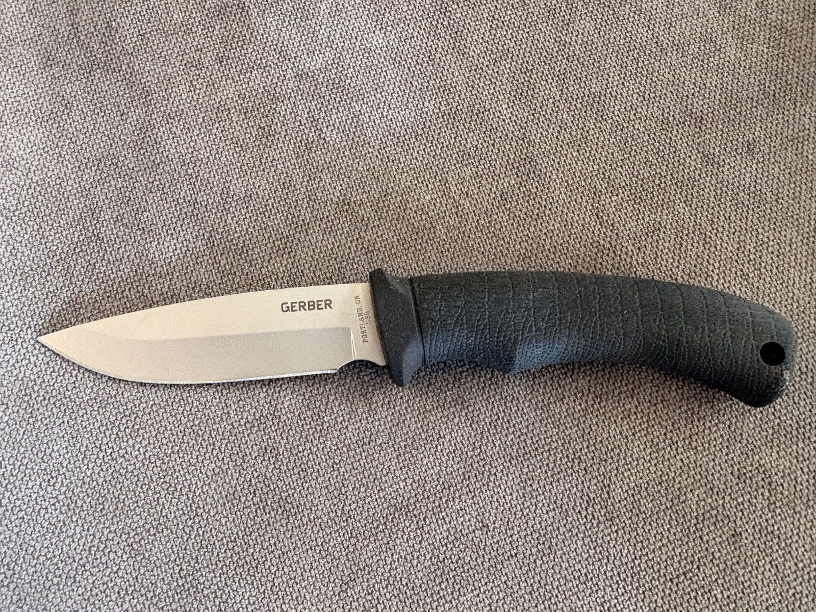 Gerber Gator FIXED BLADE Drop Point Fine Edge w/ Sheath 06904N BRAND NEW MADE US
