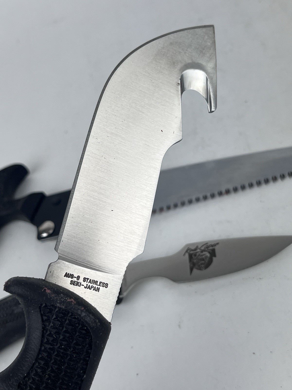 Outdoor Edge Kodi Pak Knife Set in Leather Sheath – Skinner, Caper, Saw