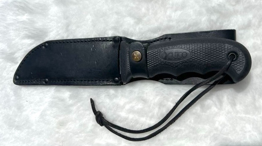 Cutco 5719 JG Outdoor Knife with Double-D Edge and Leather Sheath *Nice*
