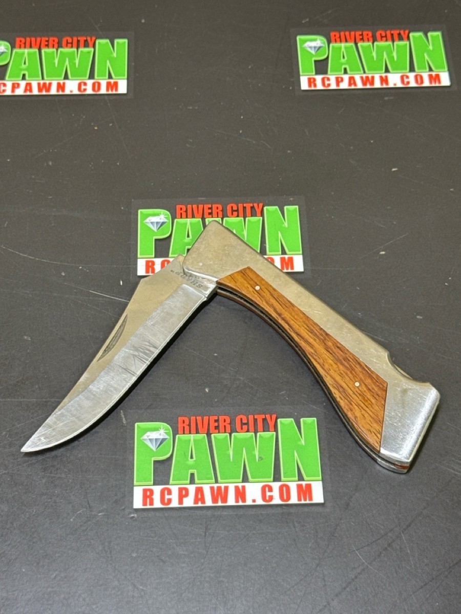 SHARP 300 pocket knife made in japan (R7A015492)