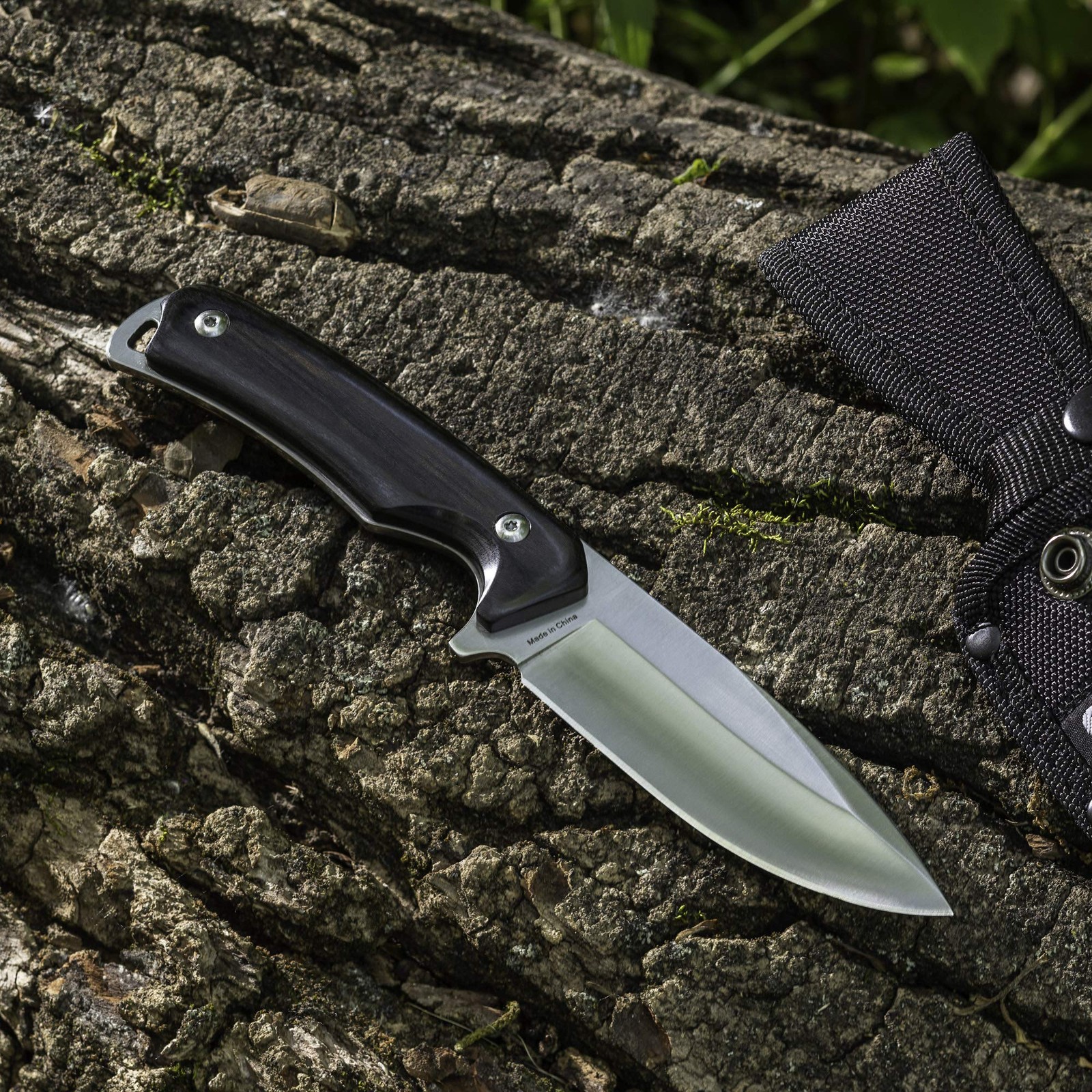Smith’s EdgeSport 51239 Fixed Blade Hunting Knife & Sharpener Combo – Yellow