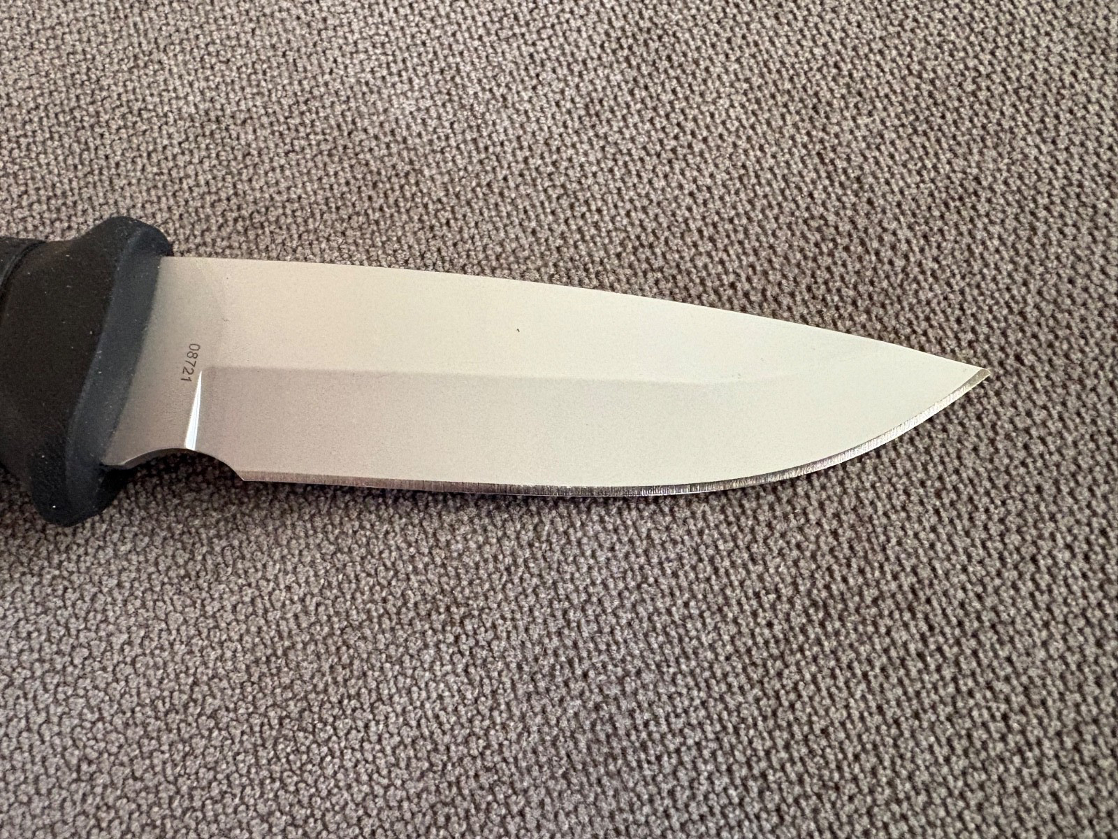 Gerber Gator FIXED BLADE Drop Point Fine Edge w/ Sheath 06904N BRAND NEW MADE US
