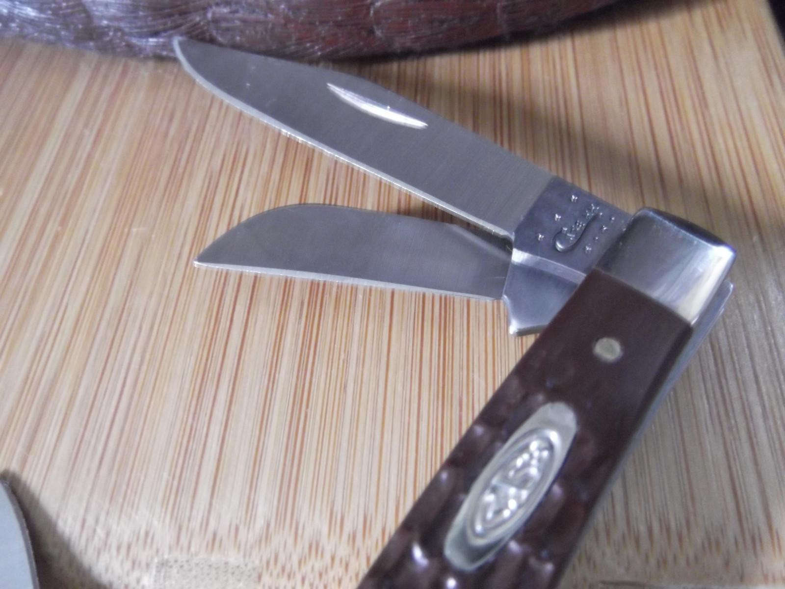 CASE XX STOCKMAN 3 1/4″ CLOSED 3-BLADE TRU-SHARP S.S BROWN DELRIN HANDLE CA-106