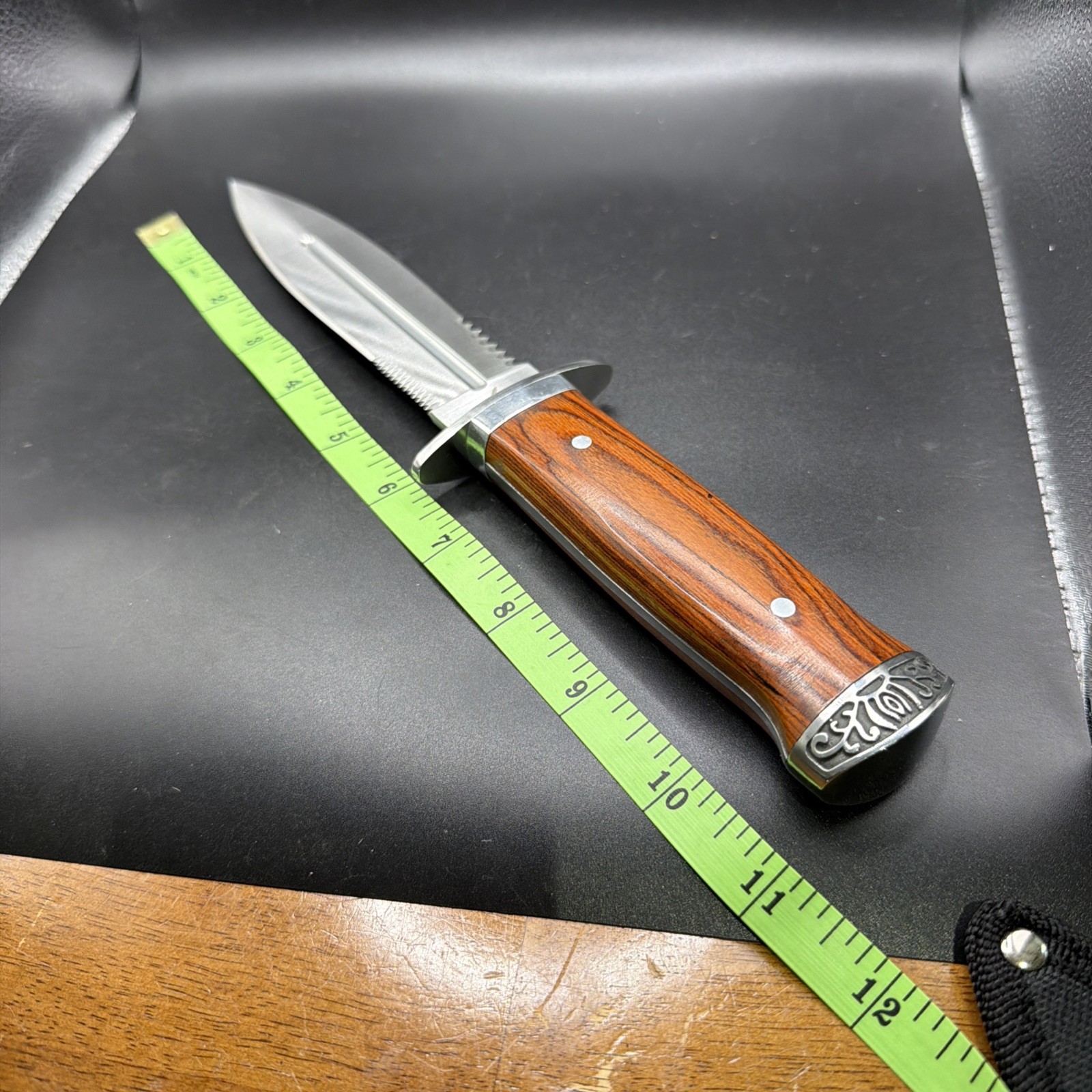XHM Awesome Dagger Tactical Knife With Sheath Excellent Condition
