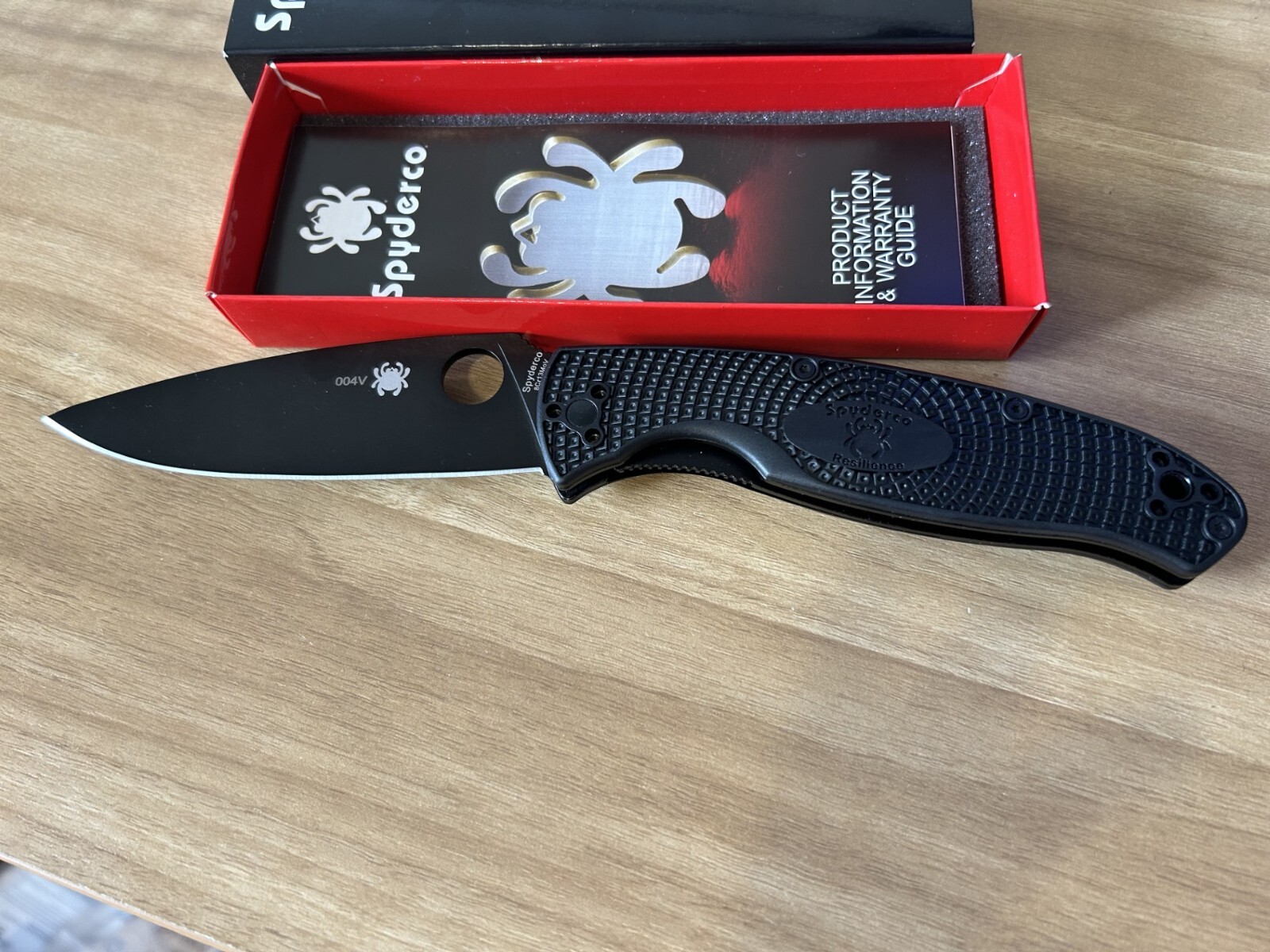 Spyderco Resilience Knife, Black FRN Handle PLN Blade, C142PBBK, 004V, SP-30