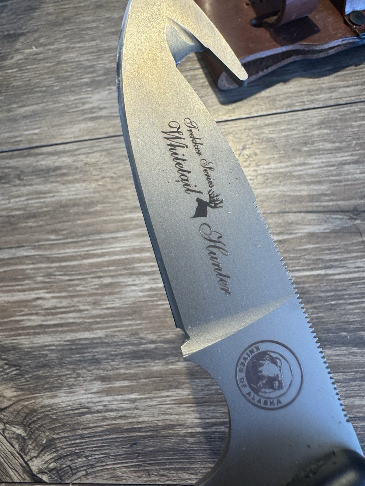 KNIVES OF ALASKA THE WHITETAIL HUNTER 178FG 8.45″ O.A. D2 BLADE GUT HOOK BLADE