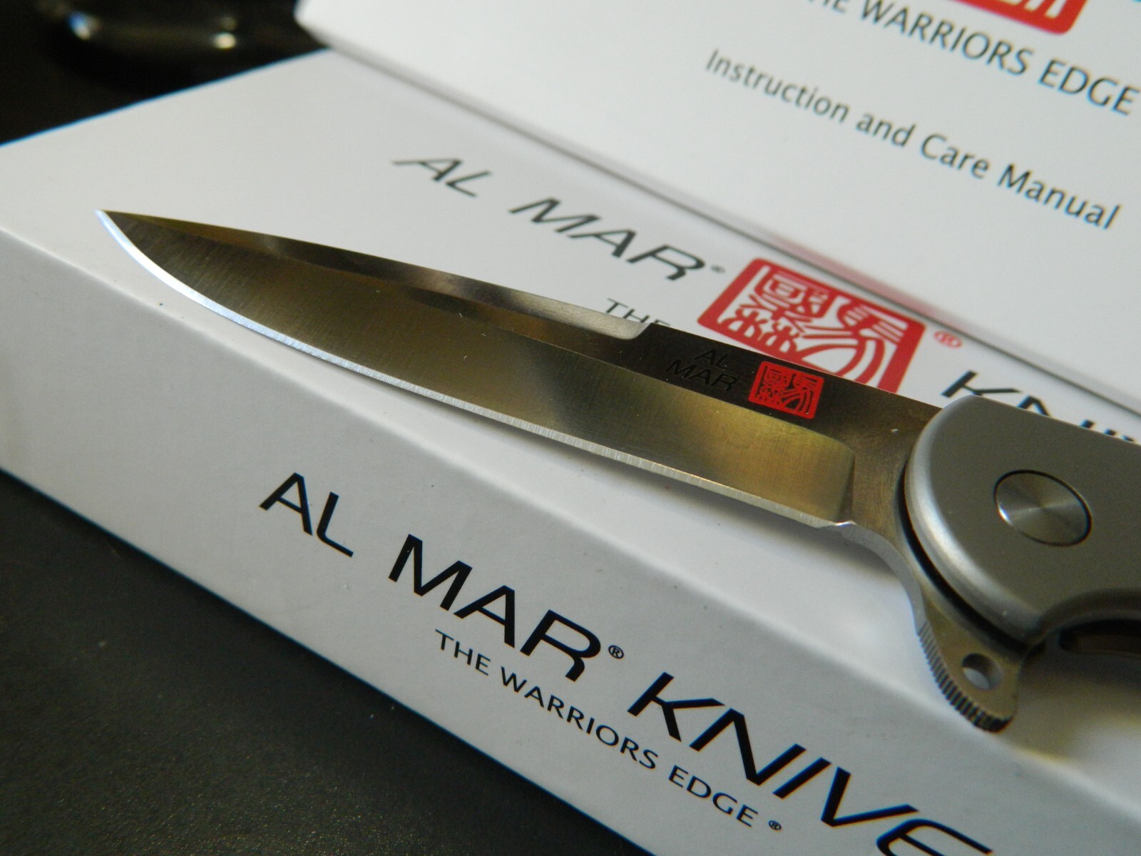 AL MAR KNIVES 4″ CLOSED AMK4114 ULTRALIGHT TITANIUM FRAMELOCK D2 BLADE *FALCON*