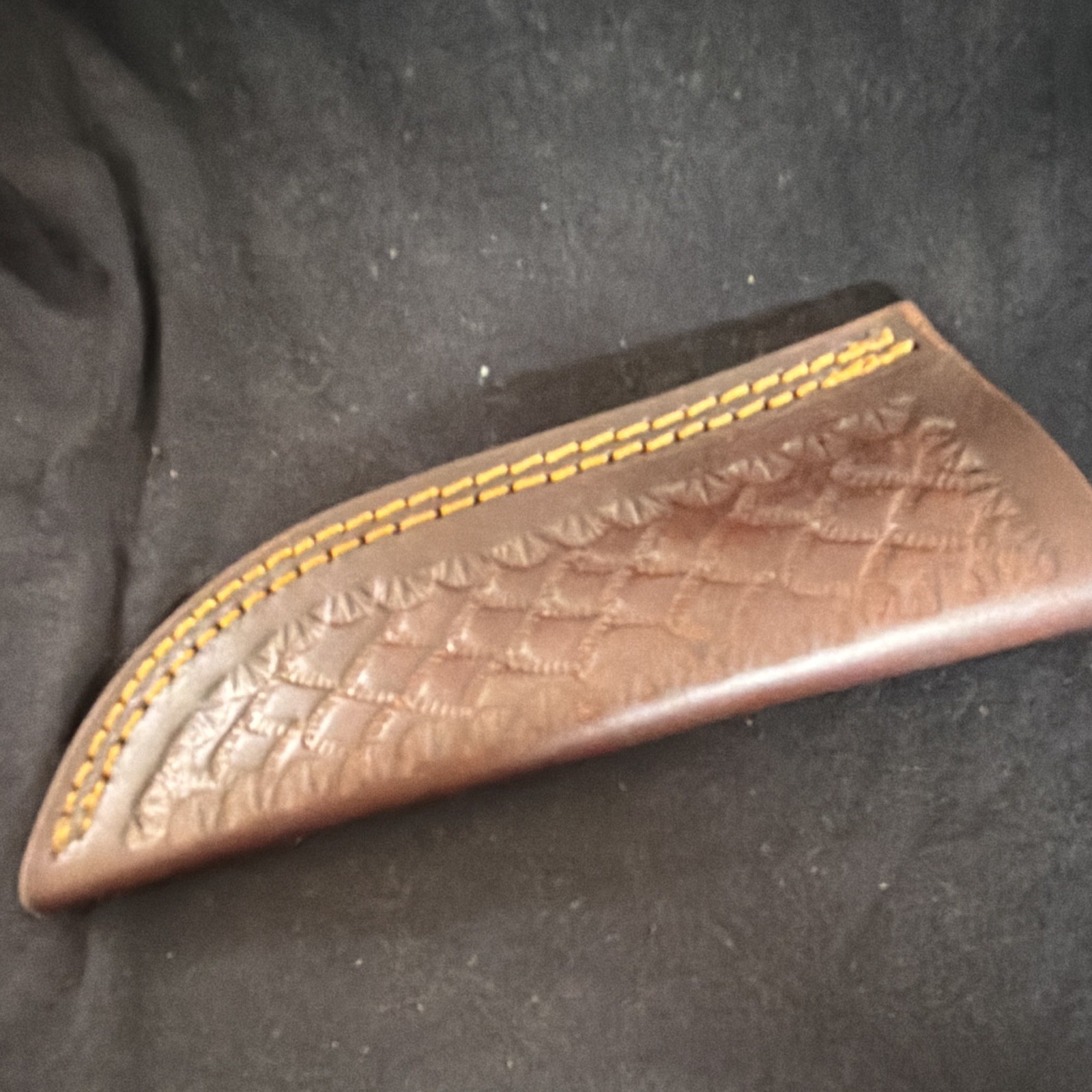 Damascus Steel Hunting Knife 3.75in Straight Edge Wood Handle w/ Sheath