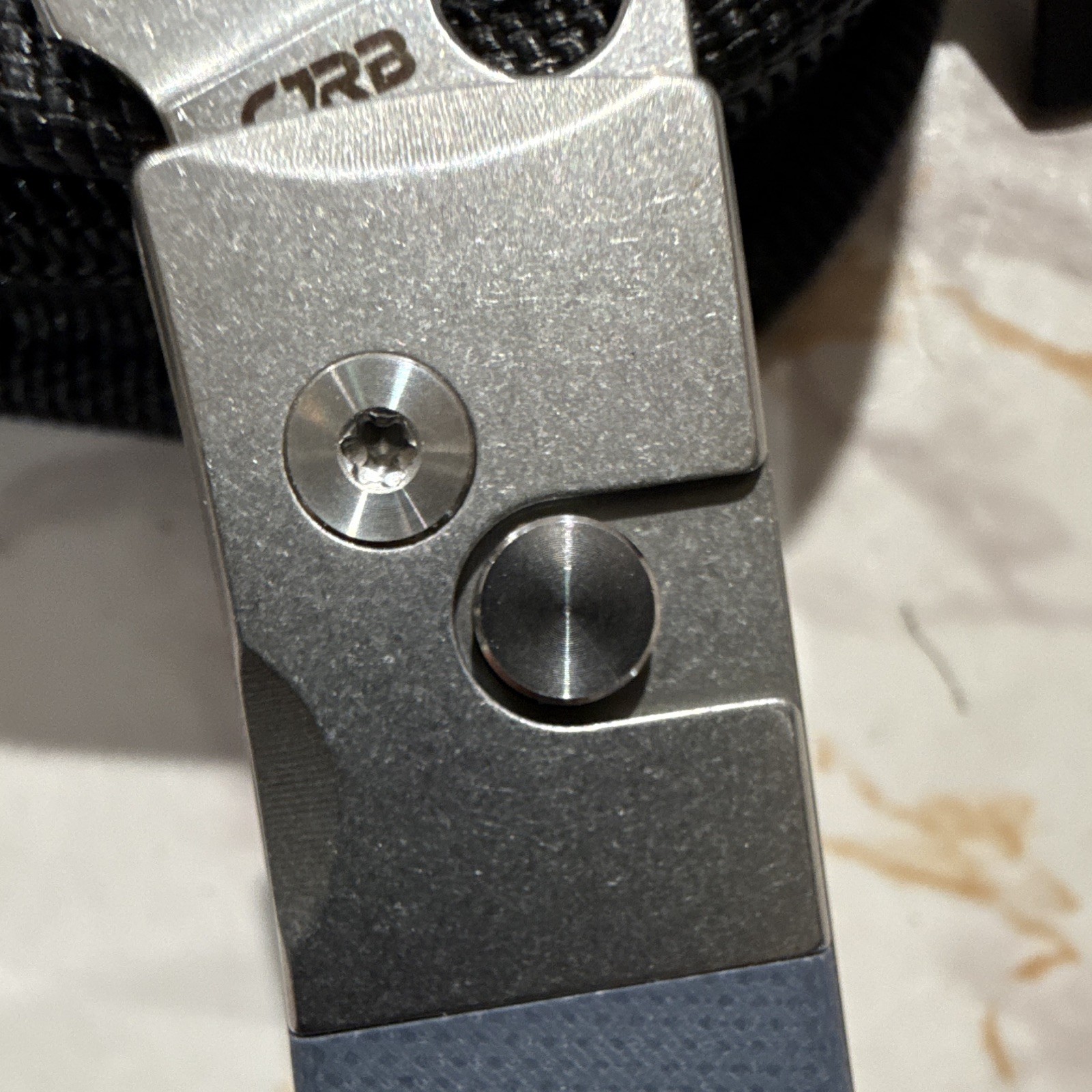 CJRB Sasaya Pocket Knife AR-RPM9 Plain Blade Gray/Blue G10 Button Lock Clip