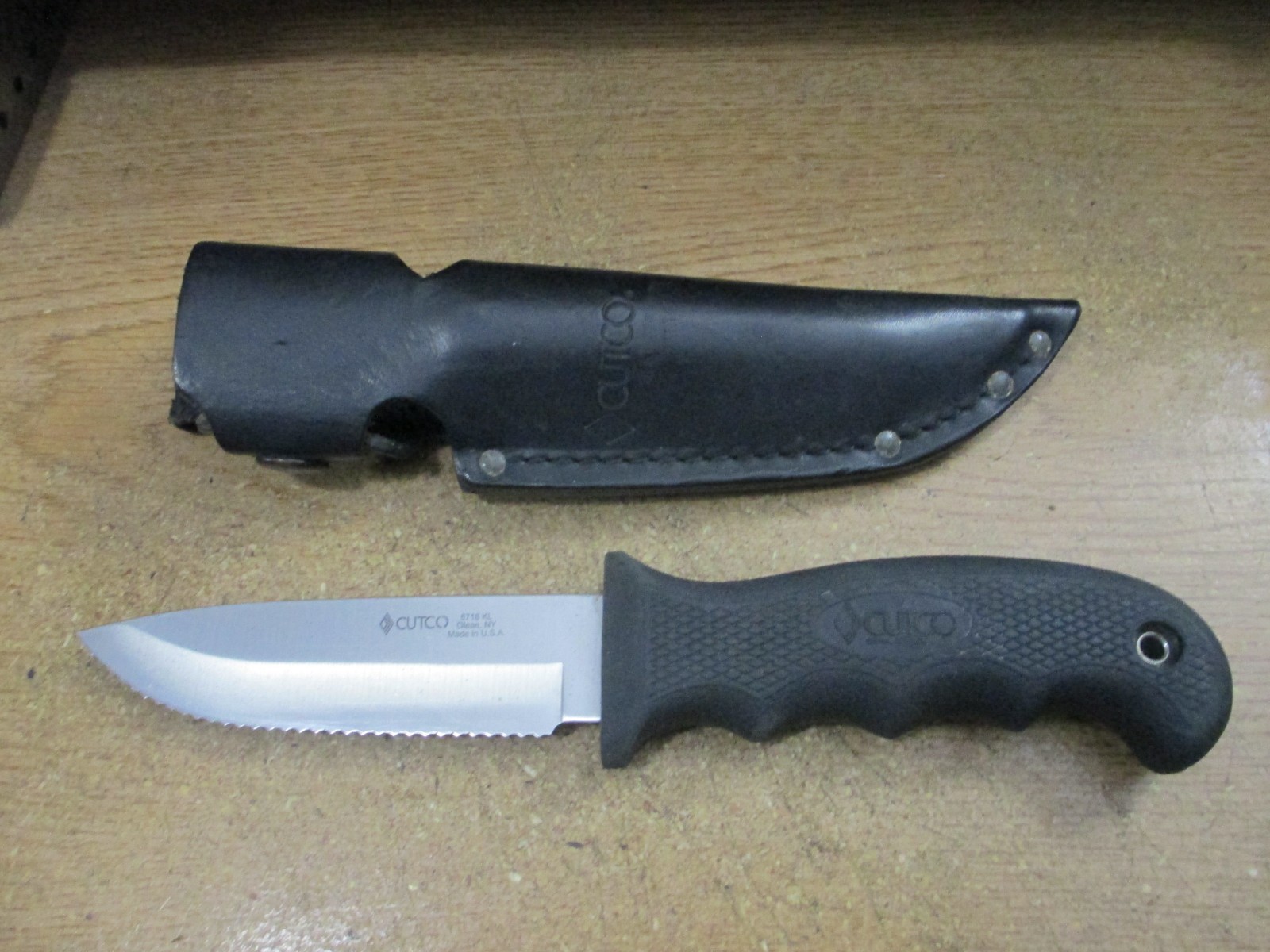 CUTCO 5718 KL Drop-Point Outdoor Knife w/Serrated Edge & Leather Sheath USA