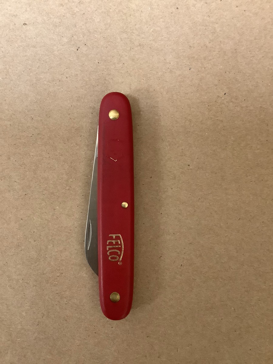 VICTORINOX FELCO FLAT BLADE POCKET KNIFE RED (211630-1)