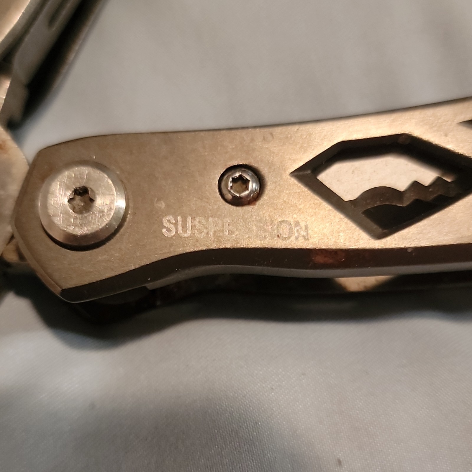 Gerber Suspension Multi-Tool Silver Stainless Steel Pliers Knife 12 Tools