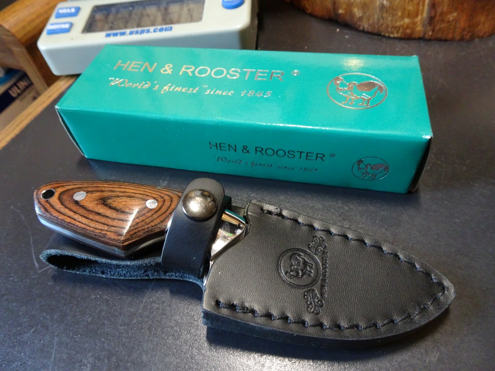 HEN & ROOSTER 5 1/2″ FINGER KNIFE 2.75″ 1095 STAINLESS STEEL BLADE HARDWOOD HAND
