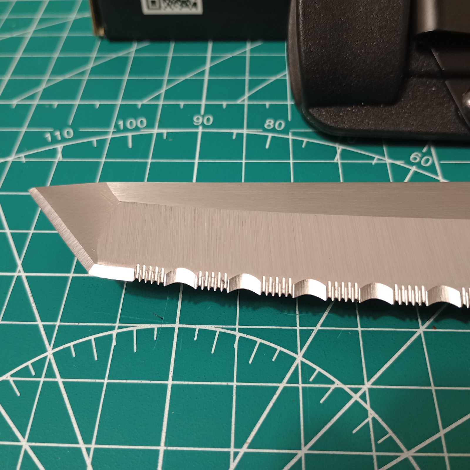 Cold Steel Kobun Serrated 5.5″ AUS8A Blade Knife & Sheath 17TS Brand New in Box.