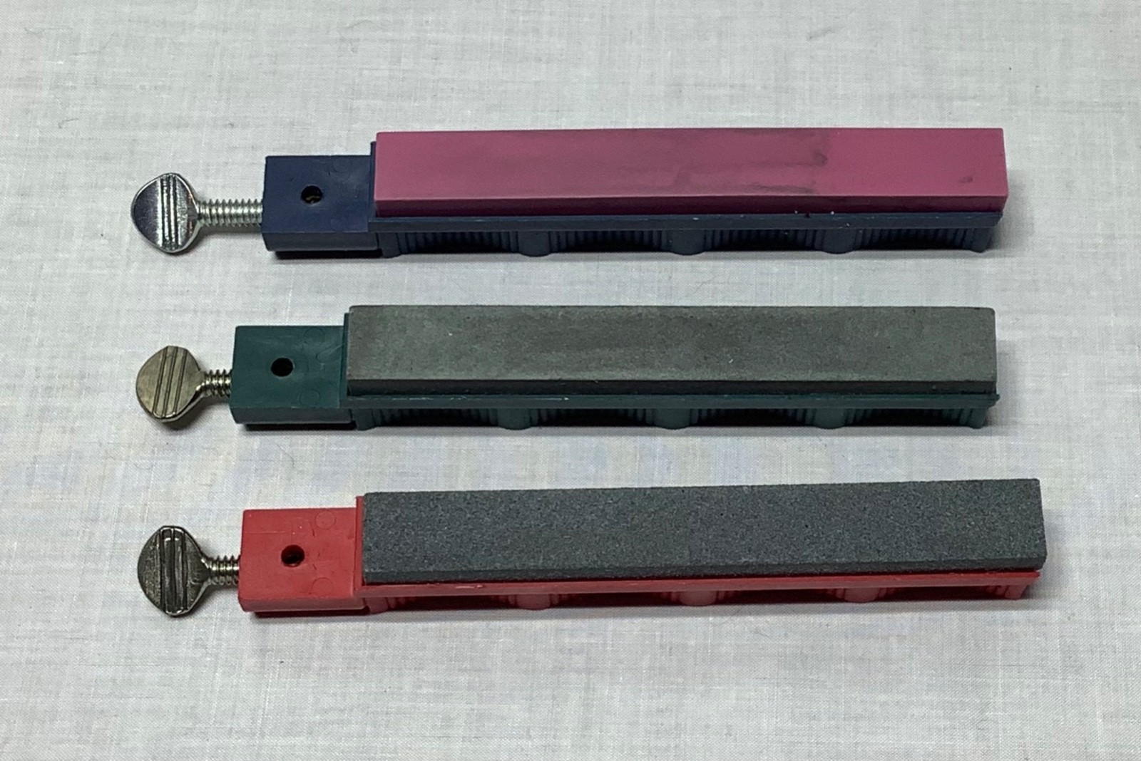 Lansky Knife Sharpening System Kit w/ Case, Guide Rods & Sharpening Oil Vtg 1995