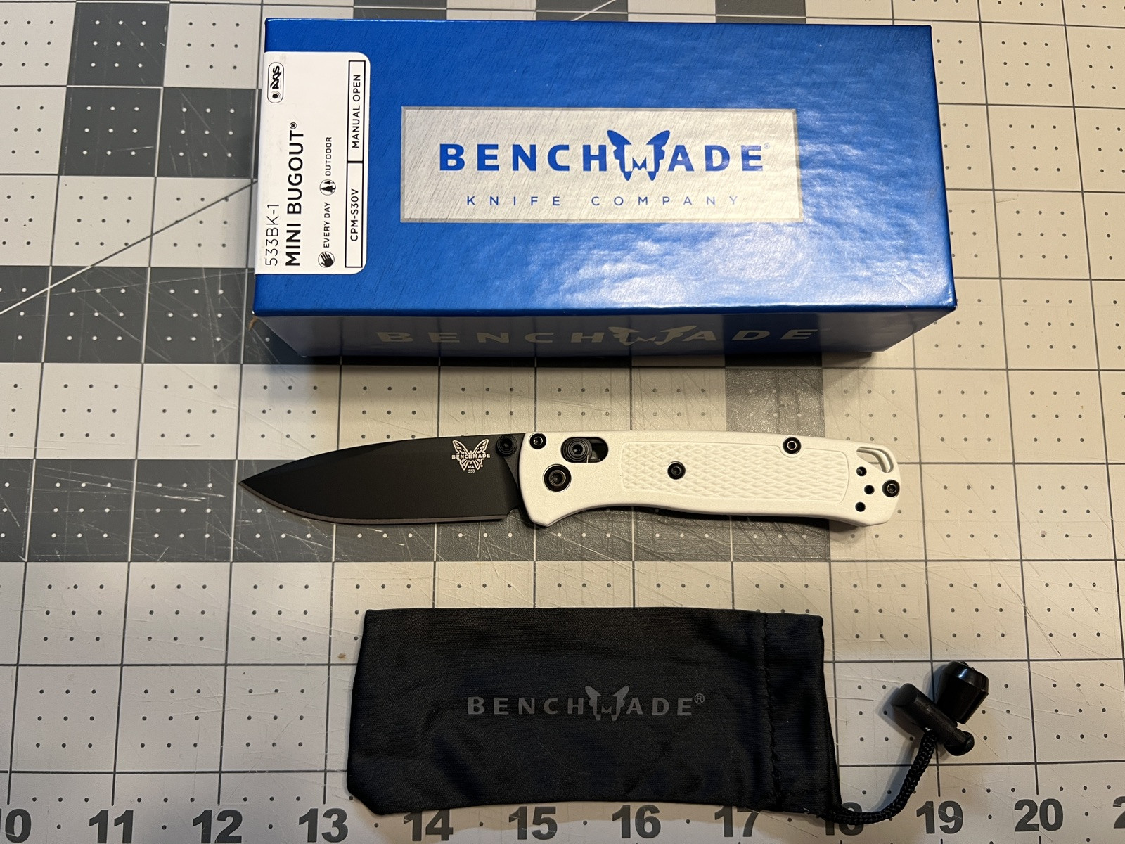 Benchmade Mini Bugout 533BK-1 2.82″ CPM-S30V Blade White Grivory Handle W/ Clip