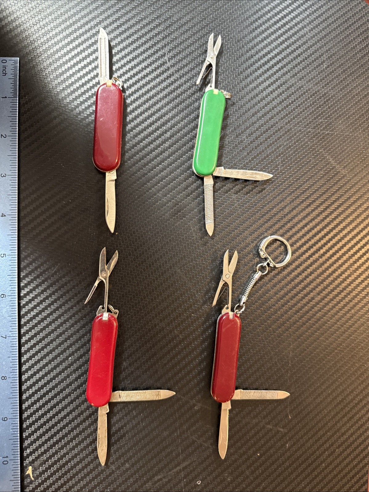Lot of 4 pcs, 5 Function Pocket Knives, 3 Red, 1 Green, Carolina Knife And Tool