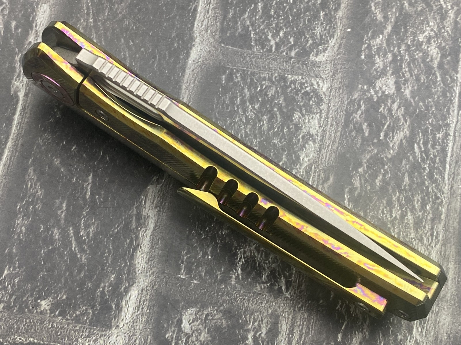 TwoSun TS502-M390-Color Folding Knife M390 Blade Titanium/CF Handle Pocket Knife