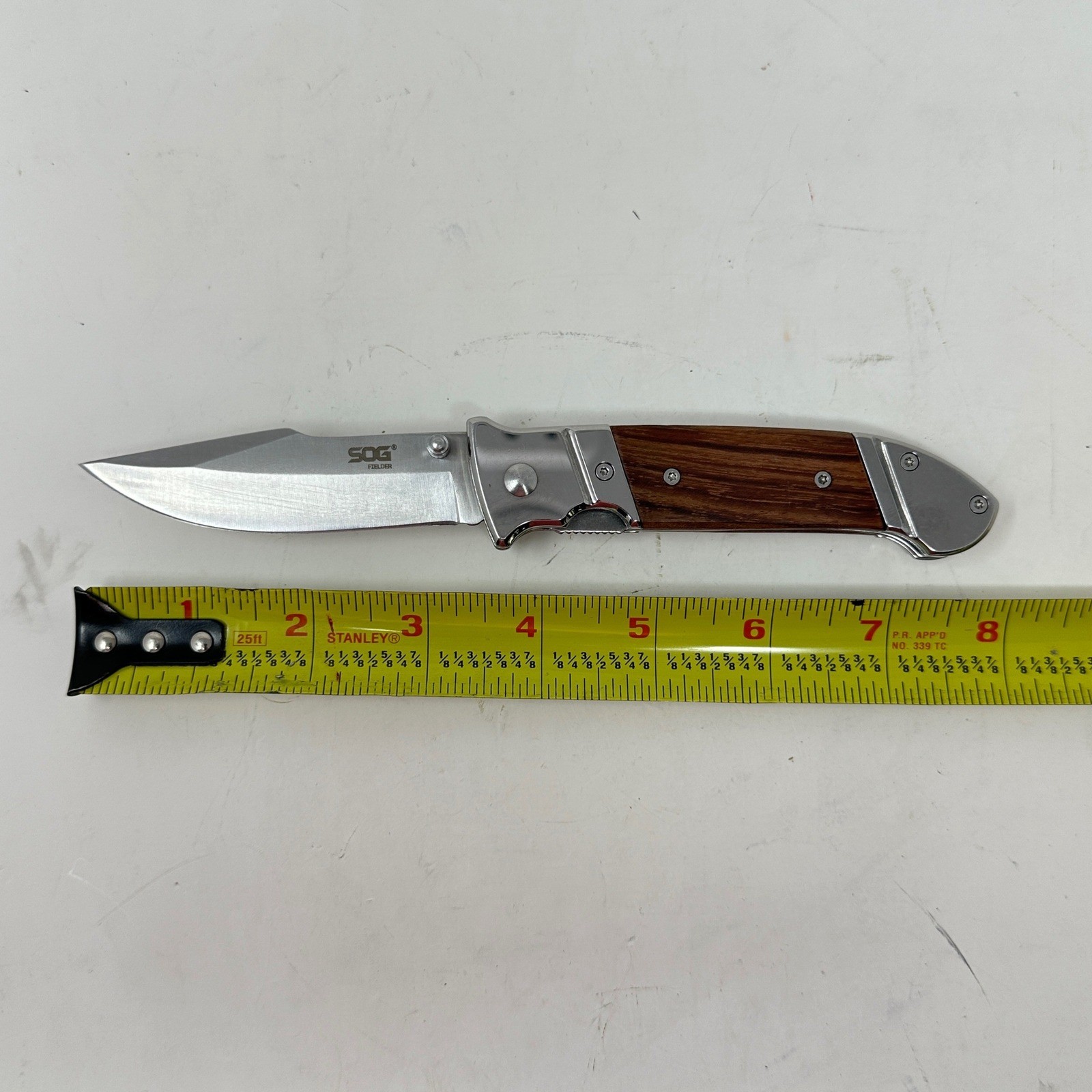 SOG Fielder FF30-CP Folding Pocket Knife Wood Grain Handle Liner Lock 3.3″ Blade