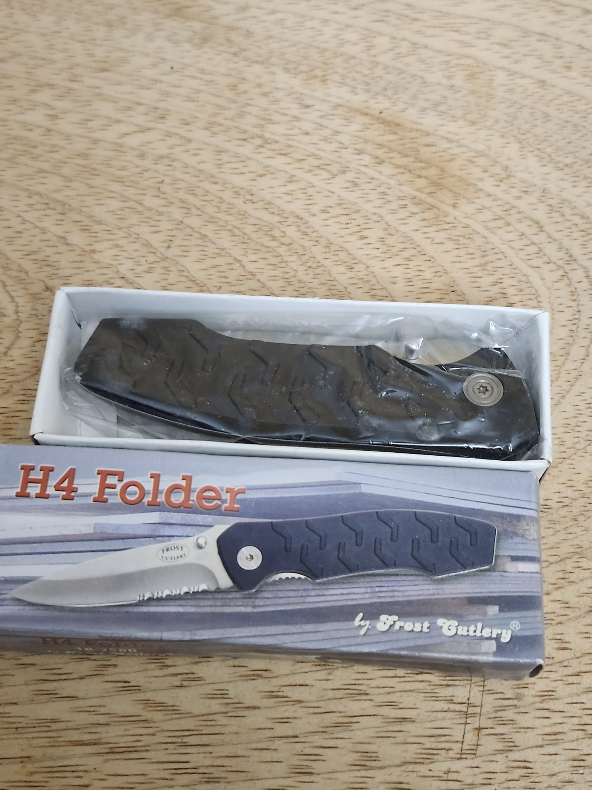FROST CUTLERY H4 FOLDER 18-258B 3.25″ Blade 7.75″ Overall NIB New