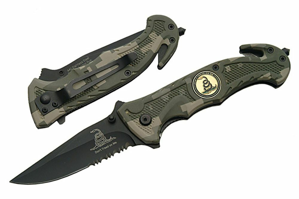 SPRING-ASSIST FOLDING POCKET KNIFE | Digital Camo Green Don’t Tread EDC Rescue