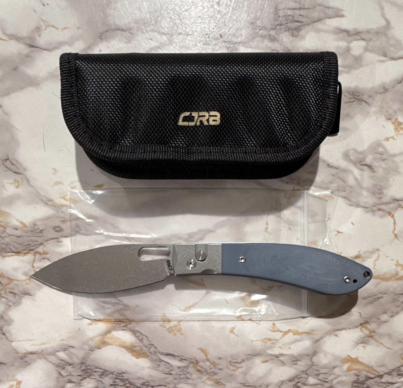 CJRB Sasaya Pocket Knife AR-RPM9 Plain Blade Gray/Blue G10 Button Lock Clip