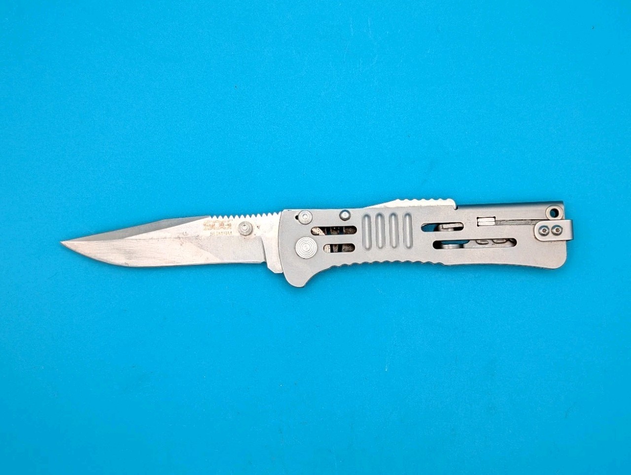 SOG Slimjim Lockback A/O Assisted Stainless Plain Folding Knife!