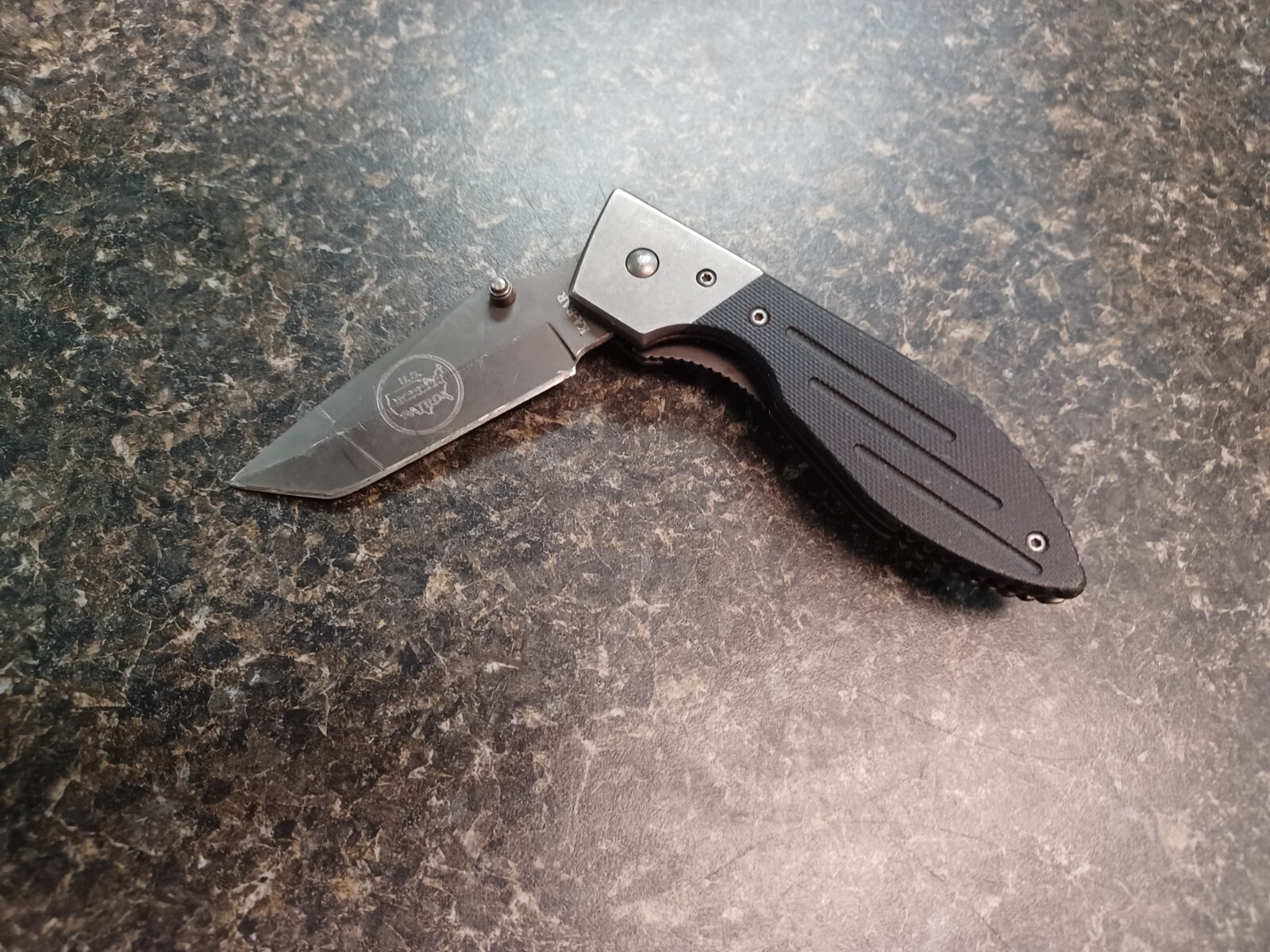 Ka-Bar US Border Patrol 3074 Black Folding Knife 3″ Blade Belt Clip
