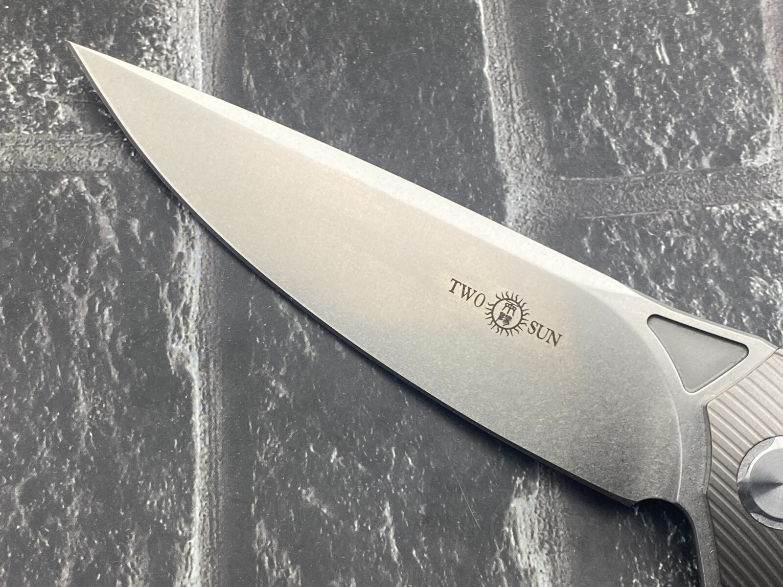 Twosun TS81-M390-StoneWash Folding Knife Titanium Inlay CF Handle Pocket Knife