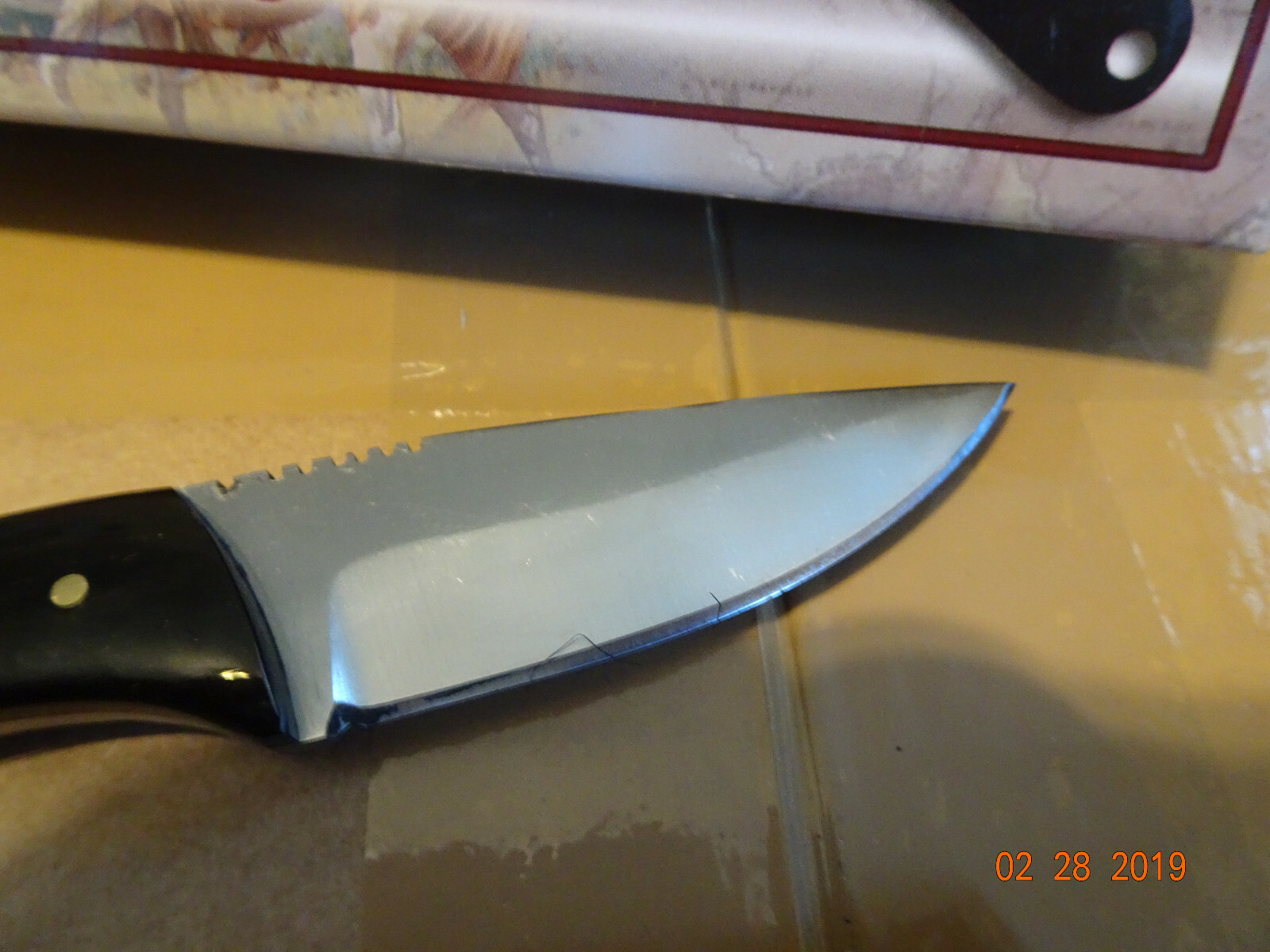 CHIPAWAY,- CHIPAWAY CLASSICS SERIES 5.75″ O.A. FIXED BLADE KNIFE BUFFALO HORN HA