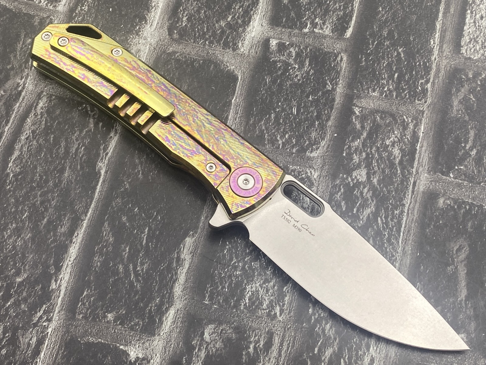 TwoSun TS502-M390-Color Folding Knife M390 Blade Titanium/CF Handle Pocket Knife
