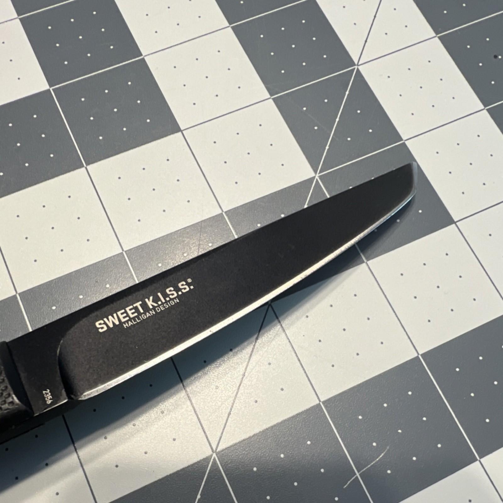 CRKT 2356 Sweet K.I.S.S. Neck Knife 4in Straight Edge Fixed Blade Black .