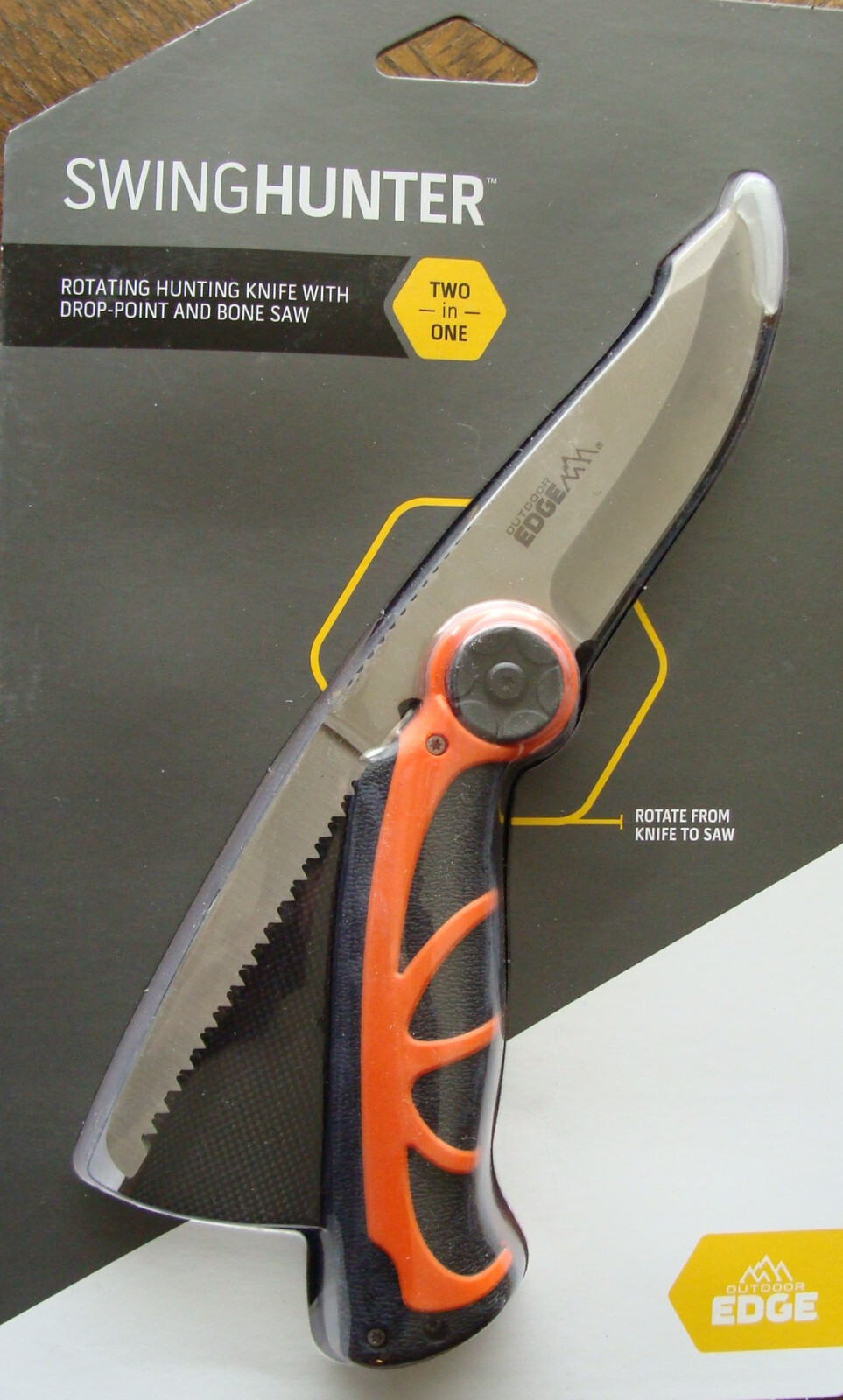 Outdoor Edge SwingHunter, Rotating Hunting Knife with Rotating Bone Saw