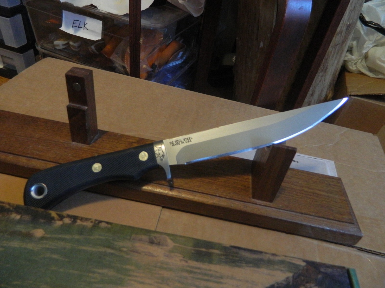 KNIVES OF ALASKA 11 1/2″ MAGNUM BOAR HUNTER 824FG D2 TOOL ST. SURE GRIP HANDLE
