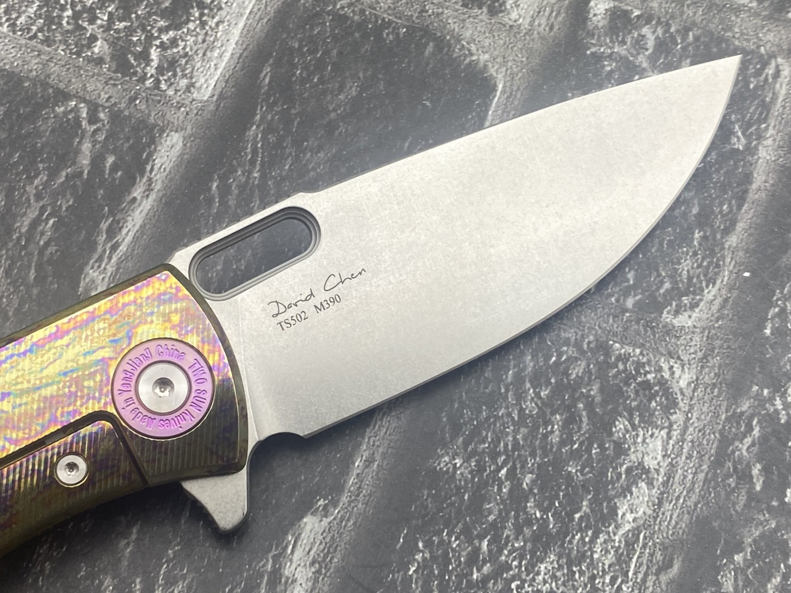 TwoSun TS502-M390-Color Folding Knife M390 Blade Titanium/CF Handle Pocket Knife