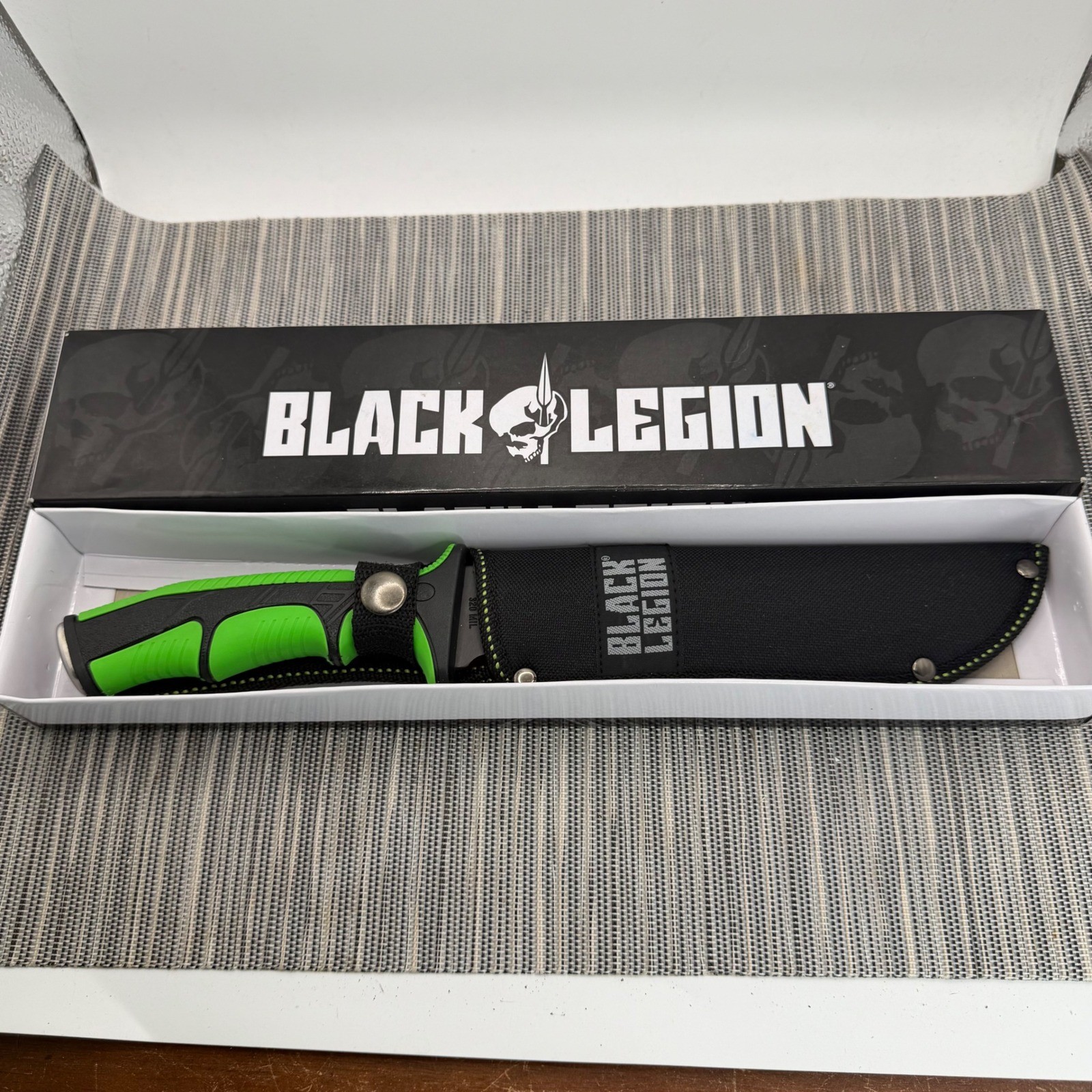 Black Legion Marine Commando II 12in Fixed Blade Knife 7in Sawback Green BV475